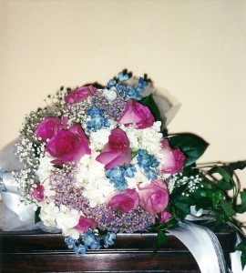ROSES AND IVY BOUQUET  